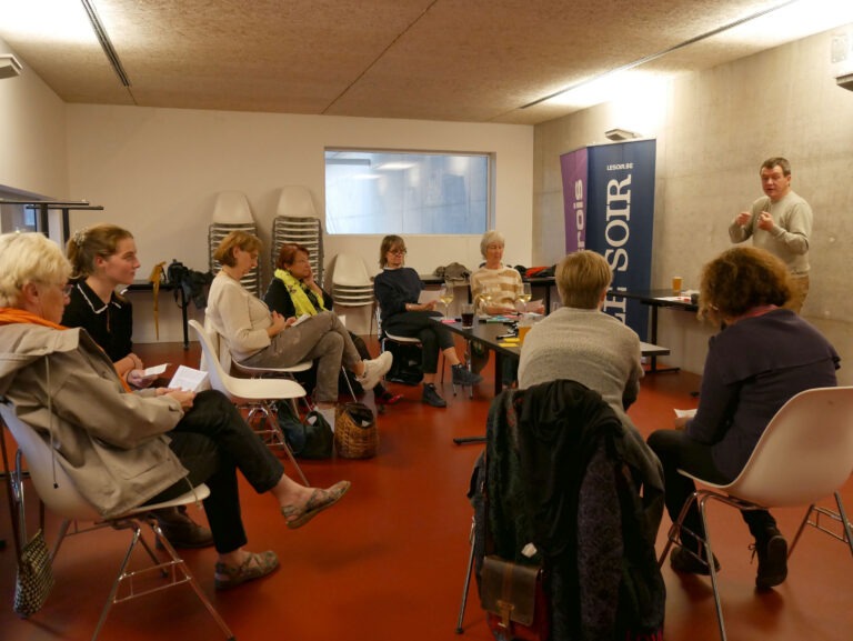 Et si on se préparait au lever du rideau autrement ? Philo-Théâtre / Tout-public