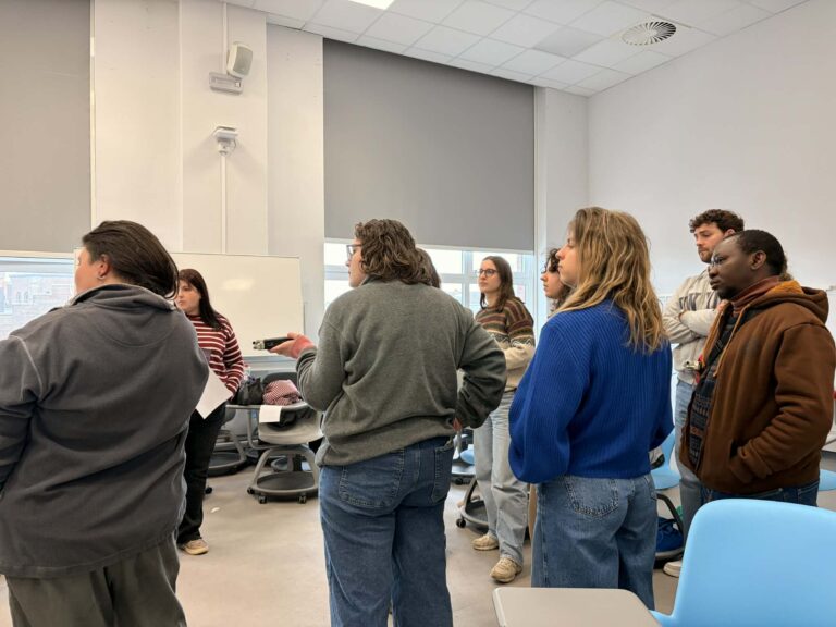 Questionnement du modèle carcéral avec les étudiant·e·s en anthropologie de l’UCLouvain – Université catholique de Louvain